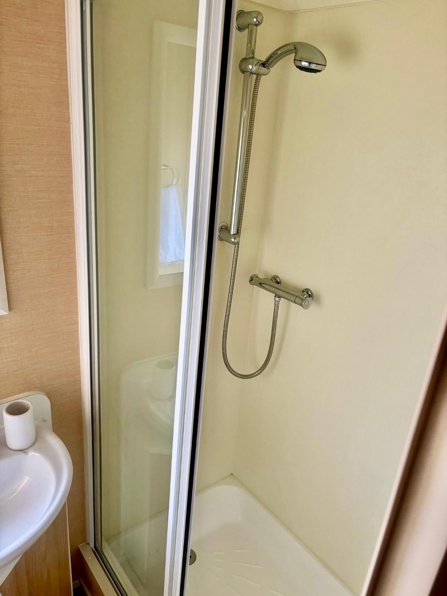 Ocean Pearl Home Heysham Bagian luar foto