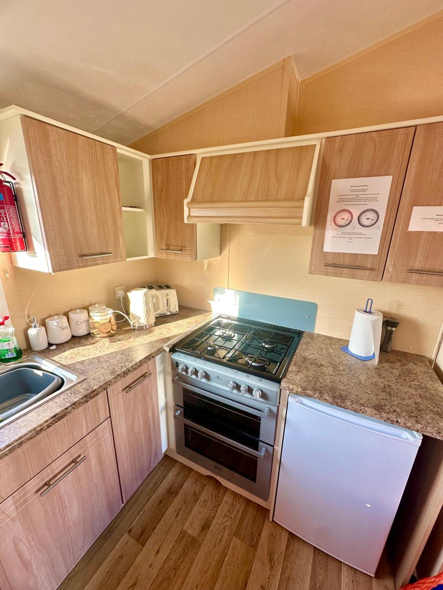 Ocean Pearl Home Heysham Bagian luar foto